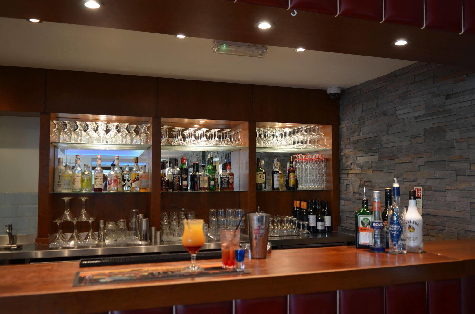 7Hotel Diner Halstead  エクステリア 写真